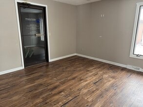 1116 Cannell Ct, Rockton, IL for lease Interior Photo- Image 2 of 10