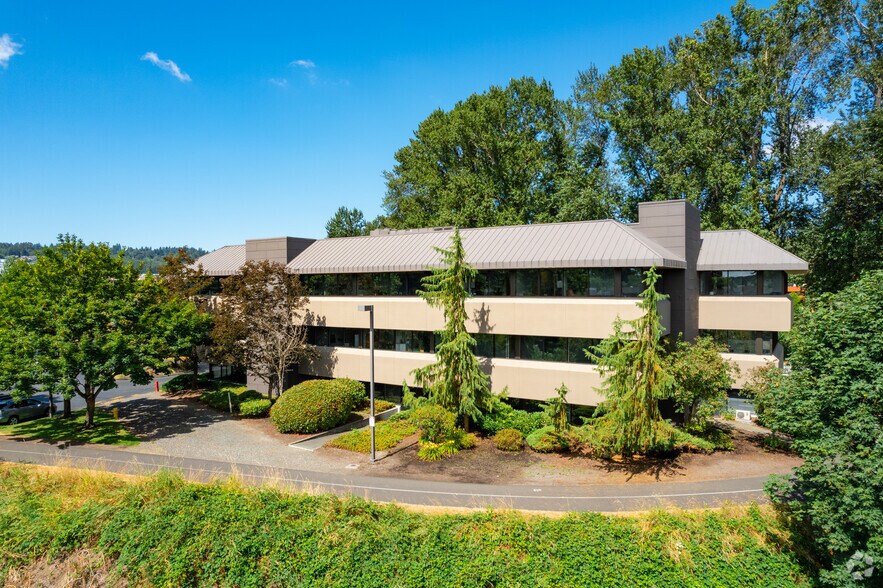 16040 Christensen Rd, Tukwila, WA à louer - Photo du bâtiment - Image 3 de 13