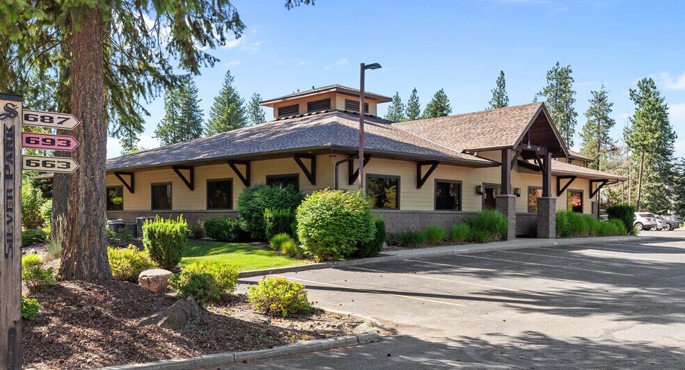 663 W Canfield Ave, Coeur d'Alene, ID à louer - Photo du bâtiment - Image 2 de 7