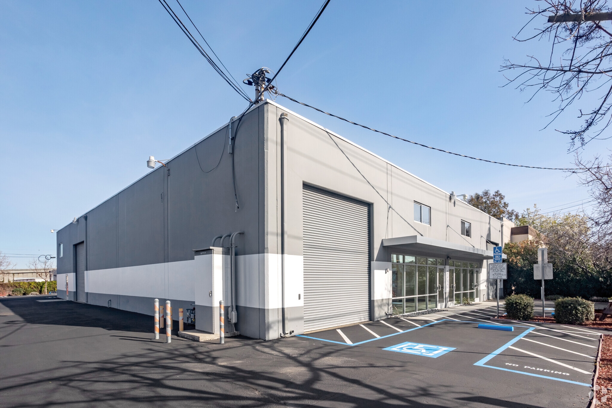 1070-1080 Terra Bella Ave, Mountain View, CA for lease Primary Photo- Image 1 of 17