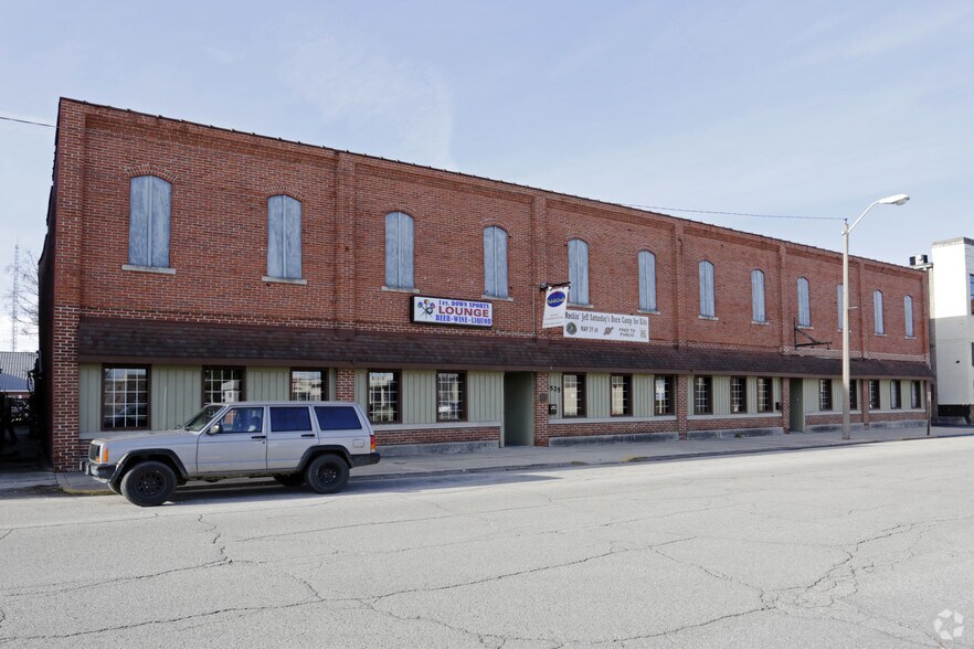 1515 S A St, Elwood, IN à vendre - Photo du bâtiment - Image 3 de 12