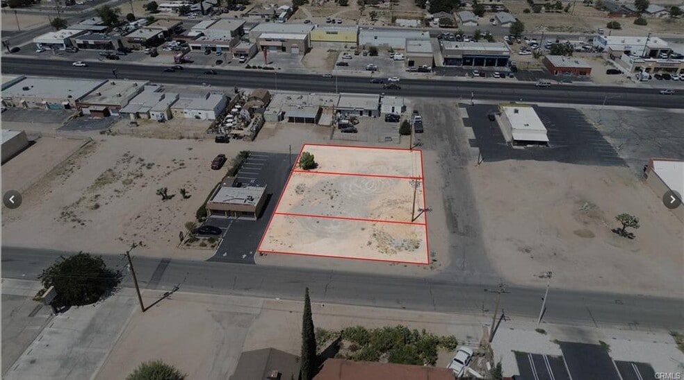 4th Street & Walnut, Hesperia, CA à vendre - Aérien - Image 3 de 5