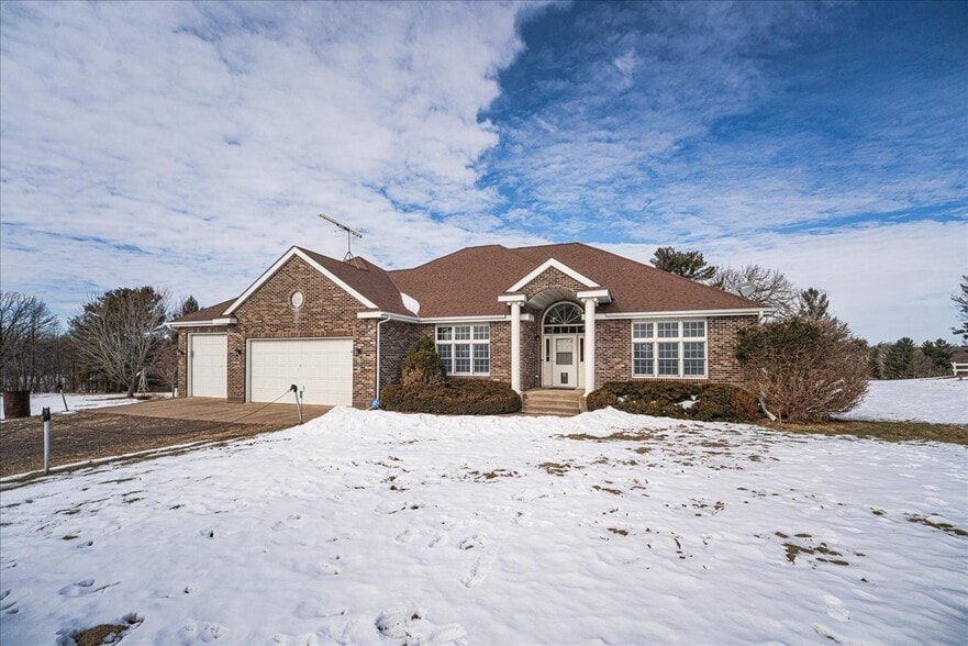 12446 190th St, Milaca, MN à vendre - Photo du bâtiment - Image 1 de 93