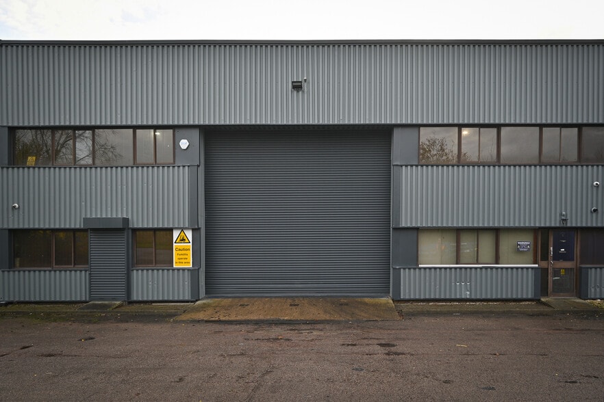 Tilers Rd, Milton Keynes à louer - Photo du bâtiment - Image 2 de 6