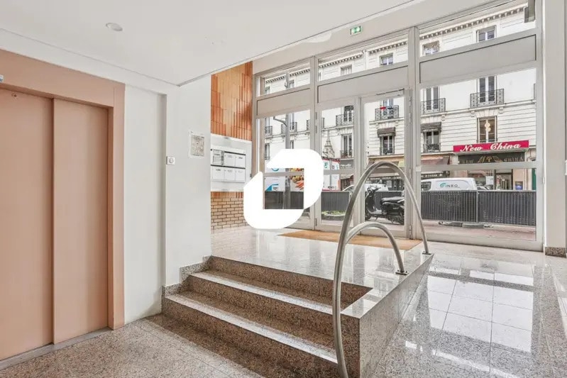 31-33 Rue Ernest Renan, Issy-les-Moulineaux à louer - Hall d’entrée - Image 3 de 11