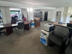 1 Victoria Vill, Richmond for lease Interior Photo- Image 1 of 2