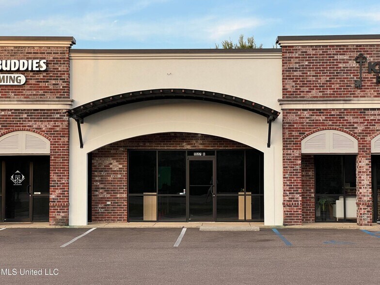 1127 Old Fannin Rd, Brandon, MS à louer - Photo du bâtiment - Image 3 de 3