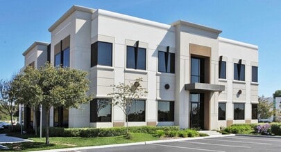 3548 Seagate Way, Oceanside, CA for lease Building Photo- Image 2 of 2