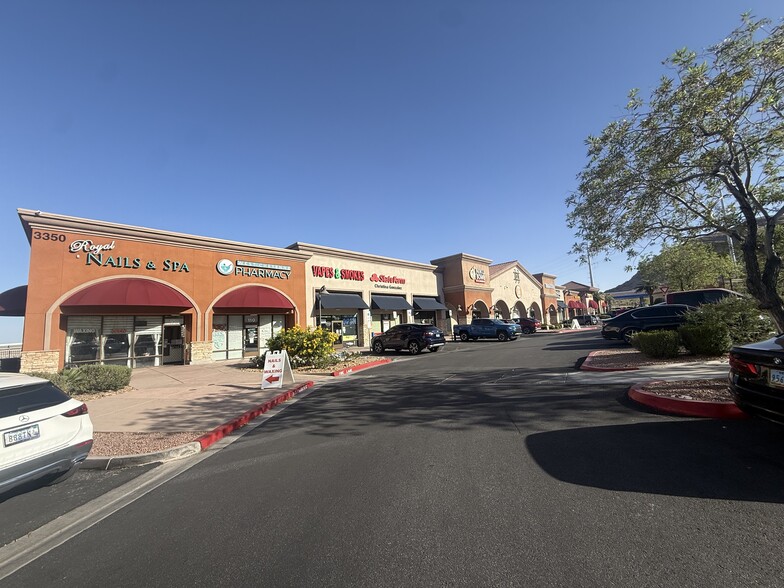 3350-3390 Novat St, Las Vegas, NV à louer - Photo du bâtiment - Image 1 de 7