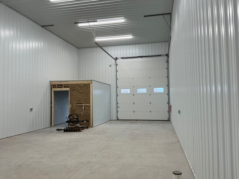 2160 Alvin Rd, Grand Island, NY for lease - Building Photo - Image 3 of 5