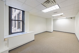 8 S Michigan Ave, Chicago, IL for lease Interior Photo- Image 2 of 4