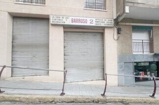 Plus de détails pour Multi-résidentiel à vendre