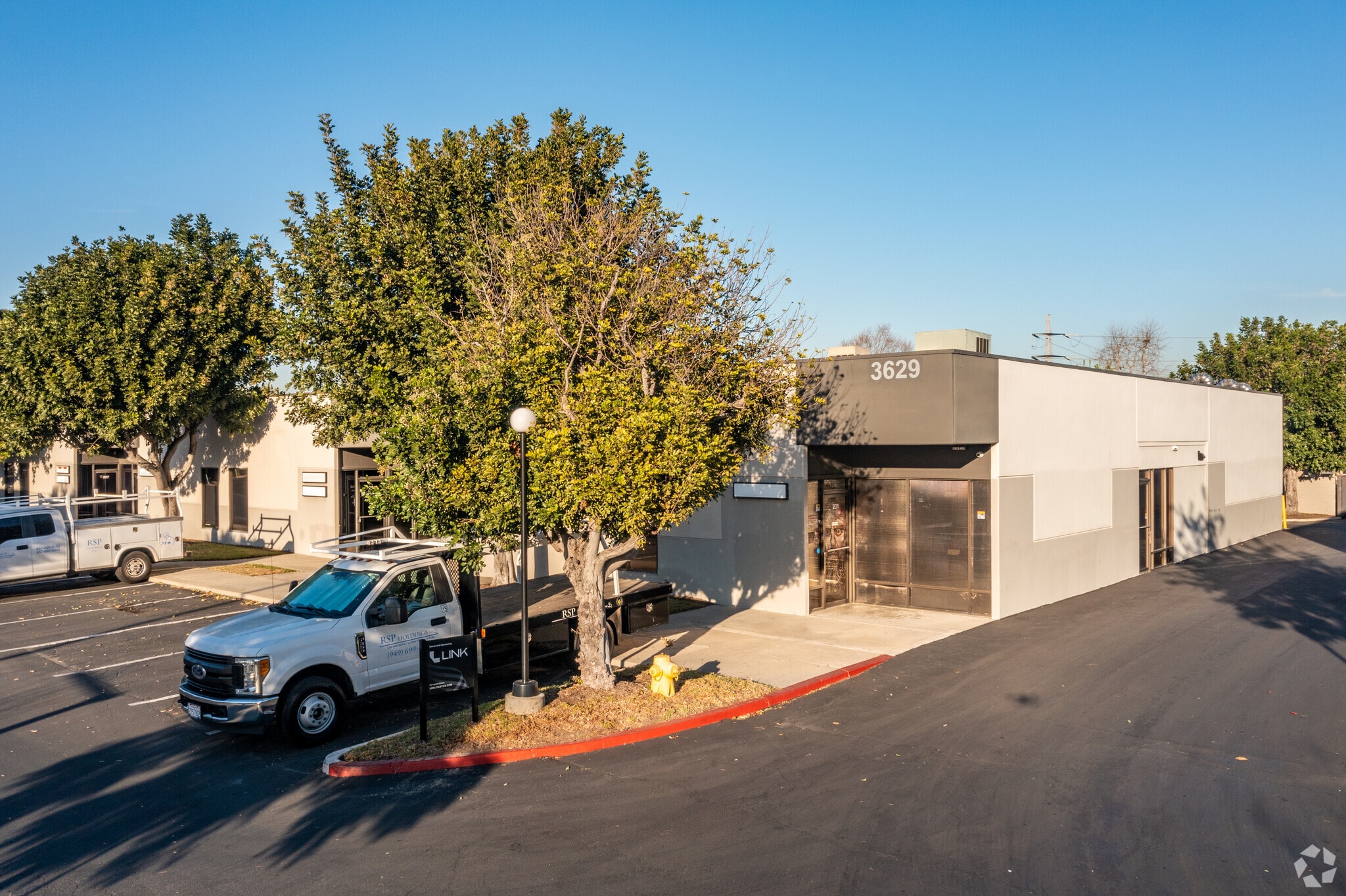 3629 W MacArthur Blvd, Santa Ana, CA for lease Primary Photo- Image 1 of 9