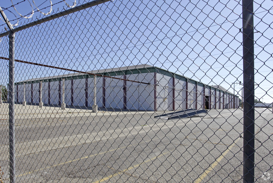 2906 Santa Fe St, Riverbank, CA for lease - Building Photo - Image 2 of 13