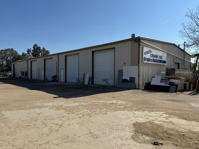 Plus de détails pour 3504 Standard St, Bakersfield, CA - Industriel à louer