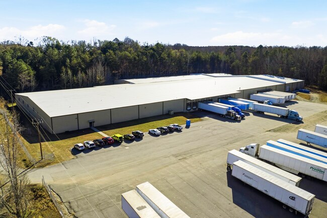 More details for 201 Industrial Park Rd, Lincolnton, NC - Industrial for Sale