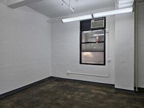 146 W 29th St, New York, NY for lease Building Photo- Image 2 of 8