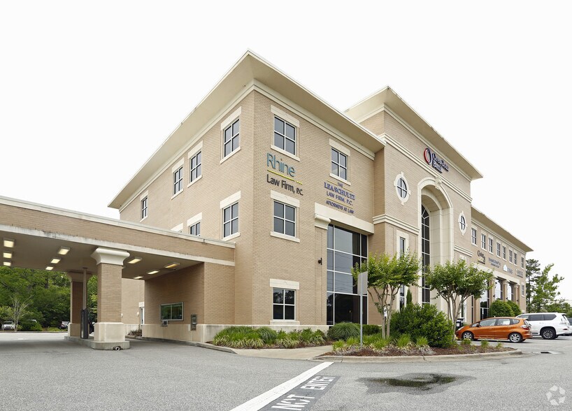 1612 Military Cutoff Rd, Wilmington, NC à louer - Photo du bâtiment - Image 3 de 6