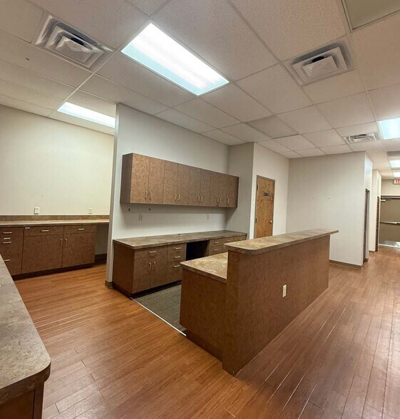 4930-4962 Ridgemoor Blvd, Palm Harbor, FL à louer - Photo intérieure - Image 3 de 5