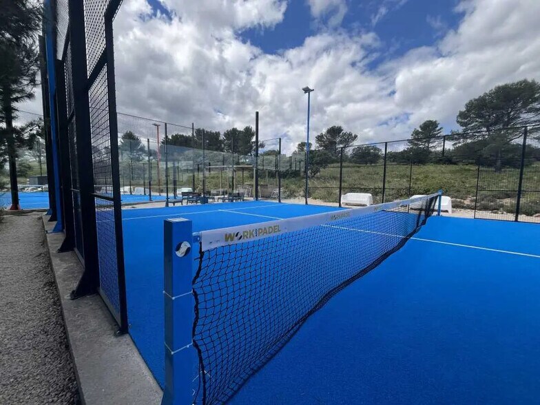 Office in Aix-en-Provence for lease - Building Photo - Image 1 of 3