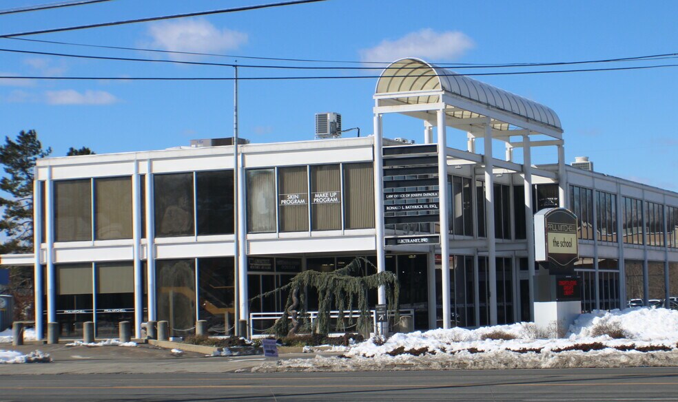 97 Washington Ave, North Haven, CT à louer - Photo du bâtiment - Image 2 de 15