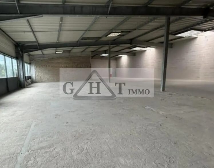 Bureau dans Nanteuil-lès-Meaux à louer - Photo intérieure - Image 2 de 2