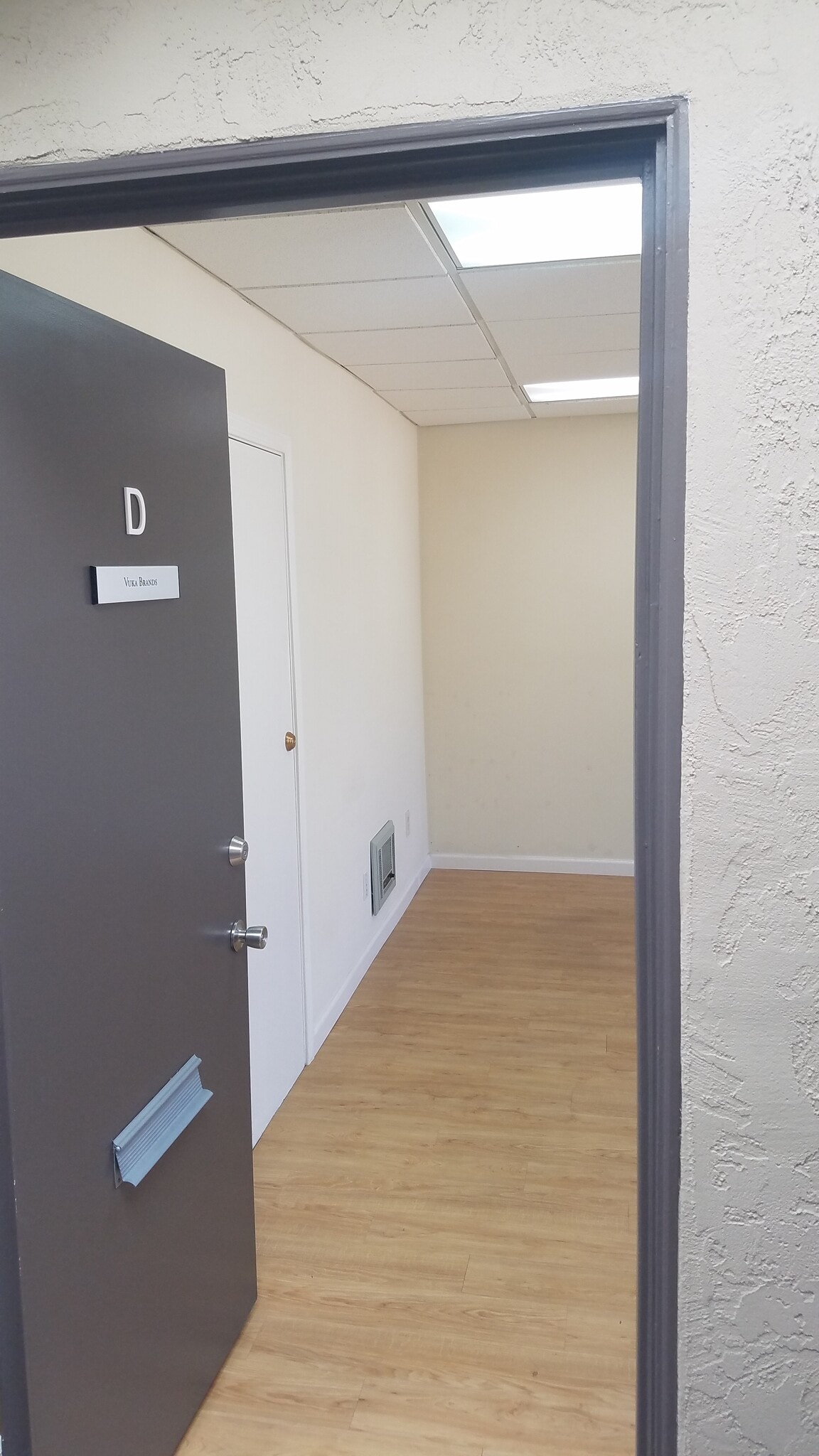 700 2nd St, Encinitas, CA for lease Interior Photo- Image 1 of 6