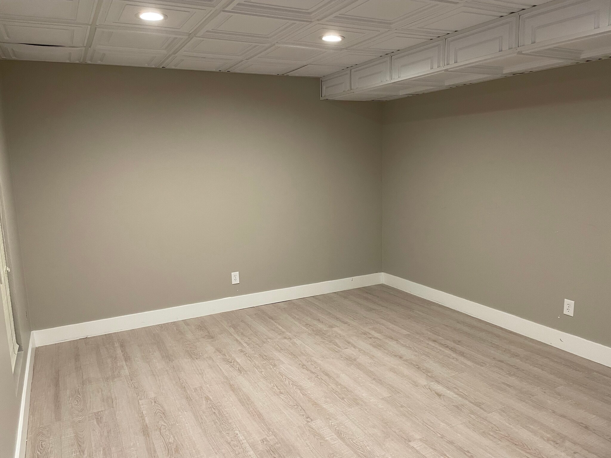 640 N Main St, North Salt Lake, UT à louer Photo intérieure- Image 1 de 4