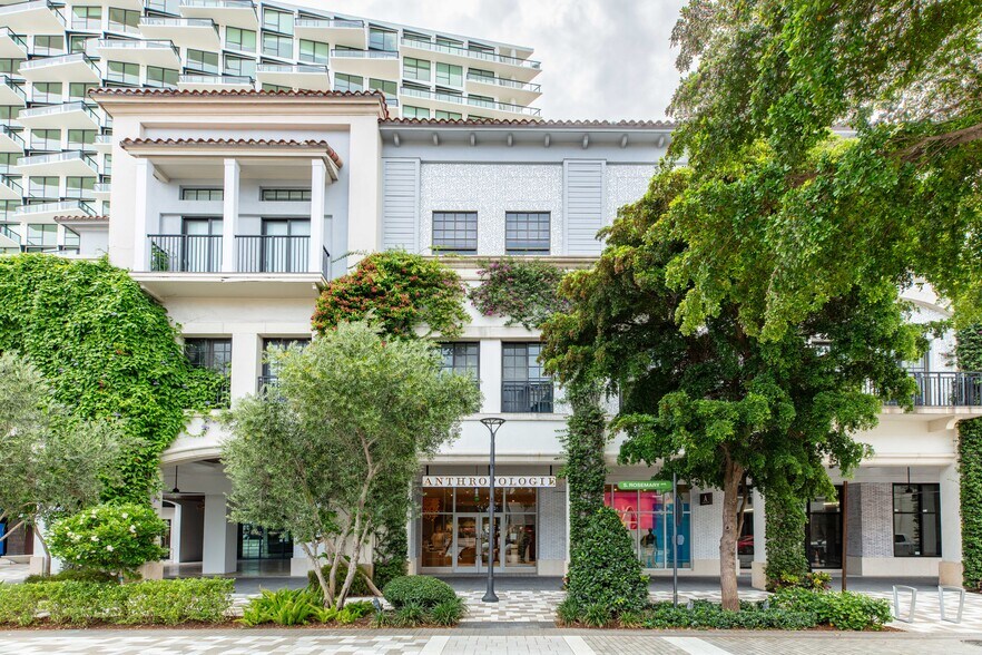 477 S Rosemary Ave, West Palm Beach, FL à louer - Photo du bâtiment - Image 3 de 6