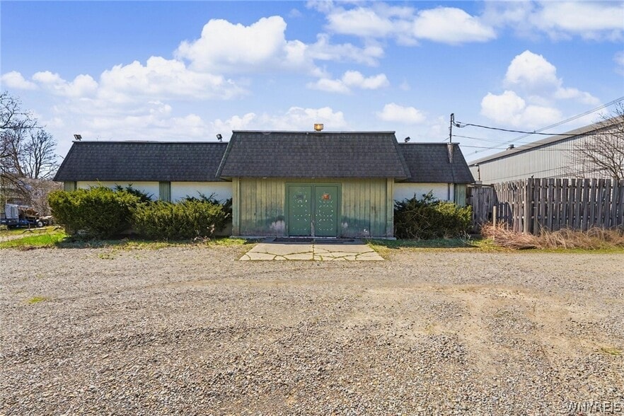 24 E Dyke St, Wellsville, NY for sale - Primary Photo - Image 2 of 2