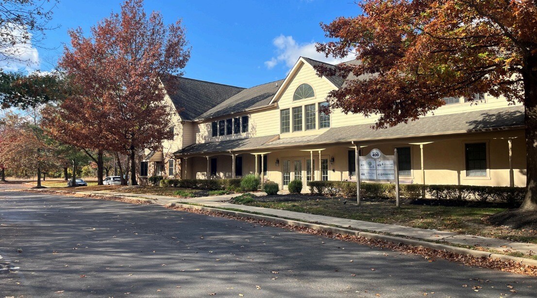 385 Oxford Valley Rd, Yardley, PA for lease Primary Photo- Image 1 of 11