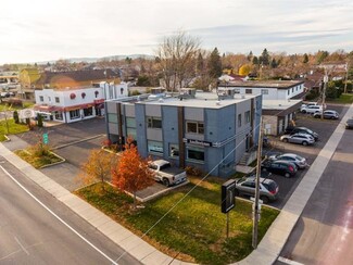 Plus de détails pour 72 Boul Sir-Wilfrid-Laurier, Beloeil, QC - Bureau à vendre