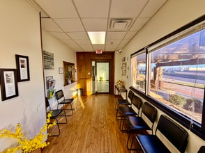 3901 Airport Fwy, Bedford, TX for lease Interior Photo- Image 2 of 7