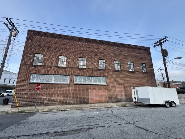 100-102 Gilmer St, Reidsville, NC for sale - Building Photo - Image 3 of 10