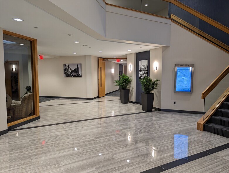 1000 Pittsford Victor Rd, Pittsford, NY à louer - Photo intérieure - Image 2 de 8