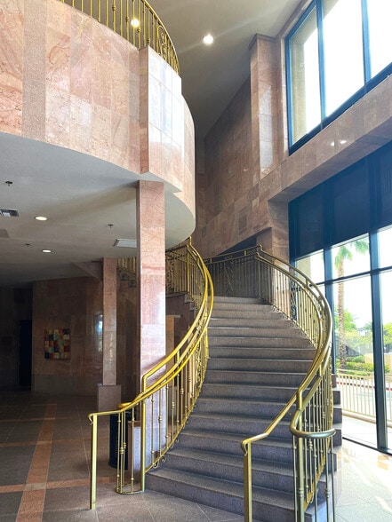 9440 W Sahara Ave, Las Vegas, NV for lease - Building Photo - Image 3 of 3