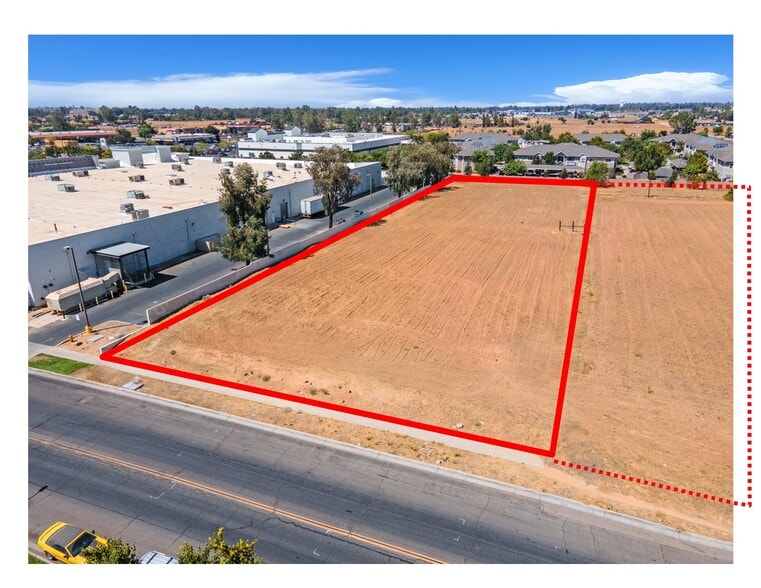 90 Sherwood way, Madera, CA for sale - Building Photo - Image 3 of 5