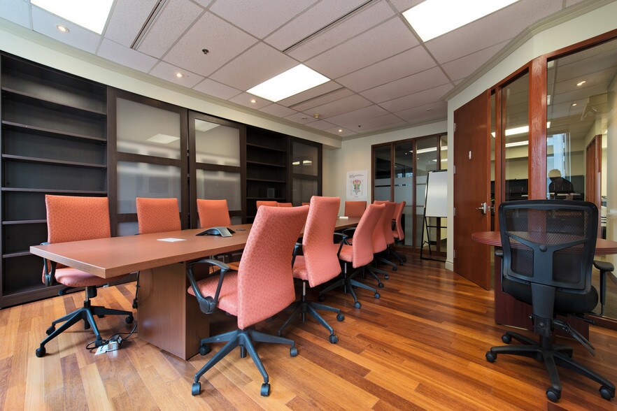 1155-1185 Boul Robert-Bourassa, Montréal, QC for sale - Other - Image 1 of 1