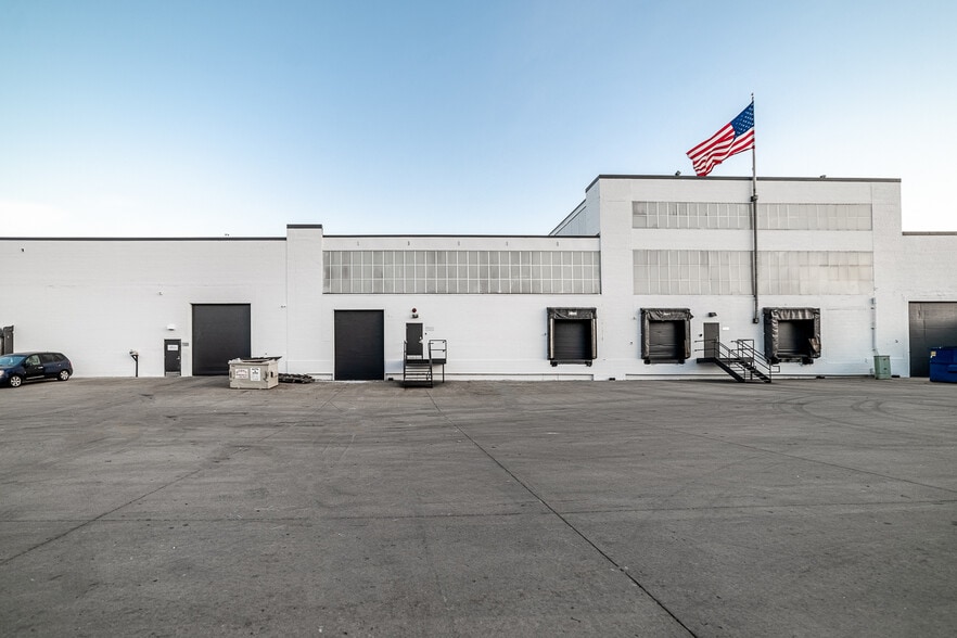 799 E 73rd St, Cleveland, OH for lease - Building Photo - Image 3 of 9