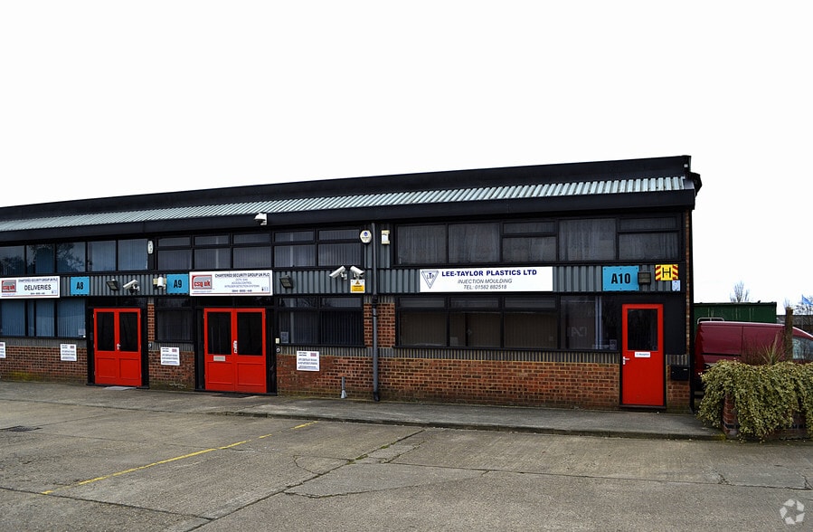 Faldo Rd, Bedford for lease - Building Photo - Image 3 of 4