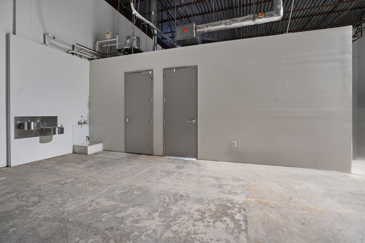 7401-7403 Lockport Pl, Lorton, VA à louer Photo intérieure- Image 1 de 22