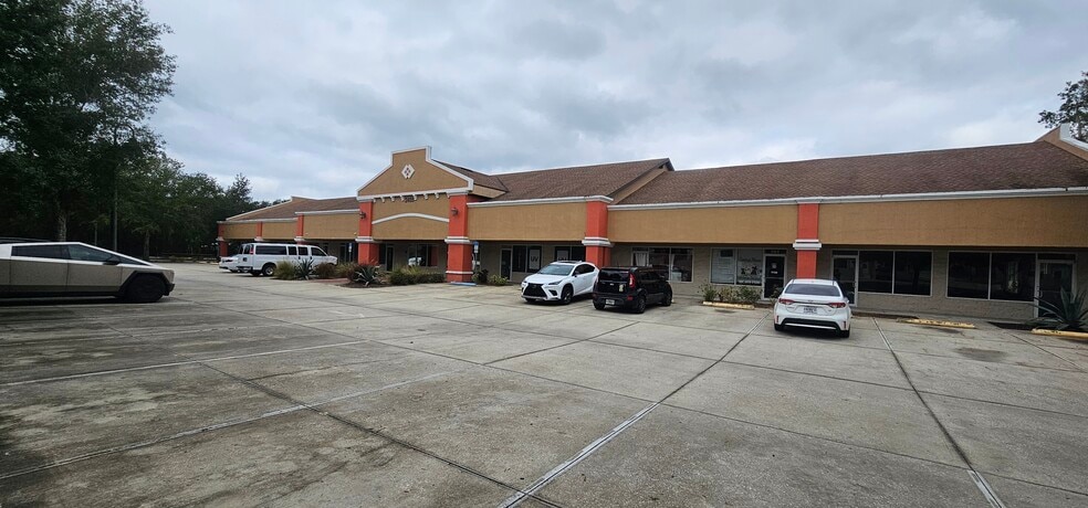 2405 E Graves Ave, Orange City, FL for lease - Building Photo - Image 3 of 8