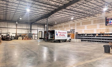 13231 Centennial Rd, Omaha, NE for lease Interior Photo- Image 1 of 6