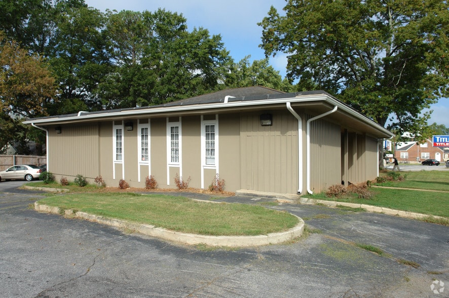 325 Candler Rd SE, Atlanta, GA for lease - Building Photo - Image 2 of 18