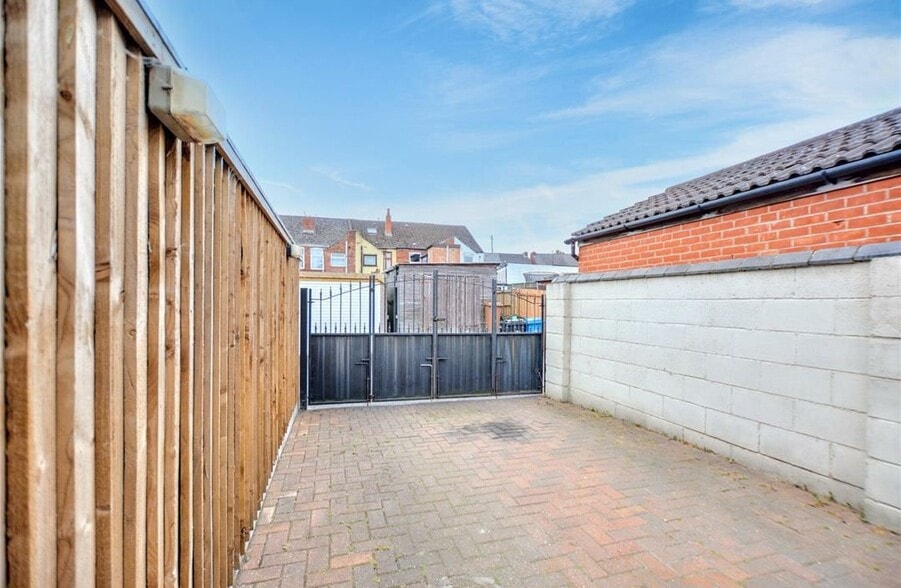 345 Nottingham Rd, Ilkeston for sale - Building Photo - Image 2 of 3