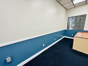 370 W Grand Blvd, Corona, CA for sale Interior Photo- Image 1 of 5
