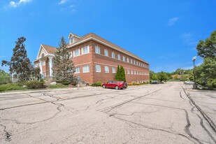 River Pointe Professional Building - Épicerie