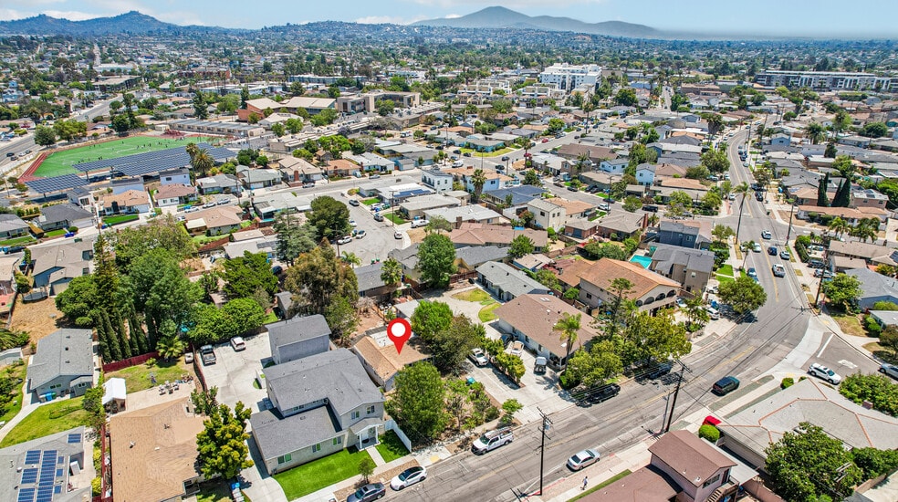 5023 63rd St, San Diego, CA à vendre - Aérien - Image 3 de 3