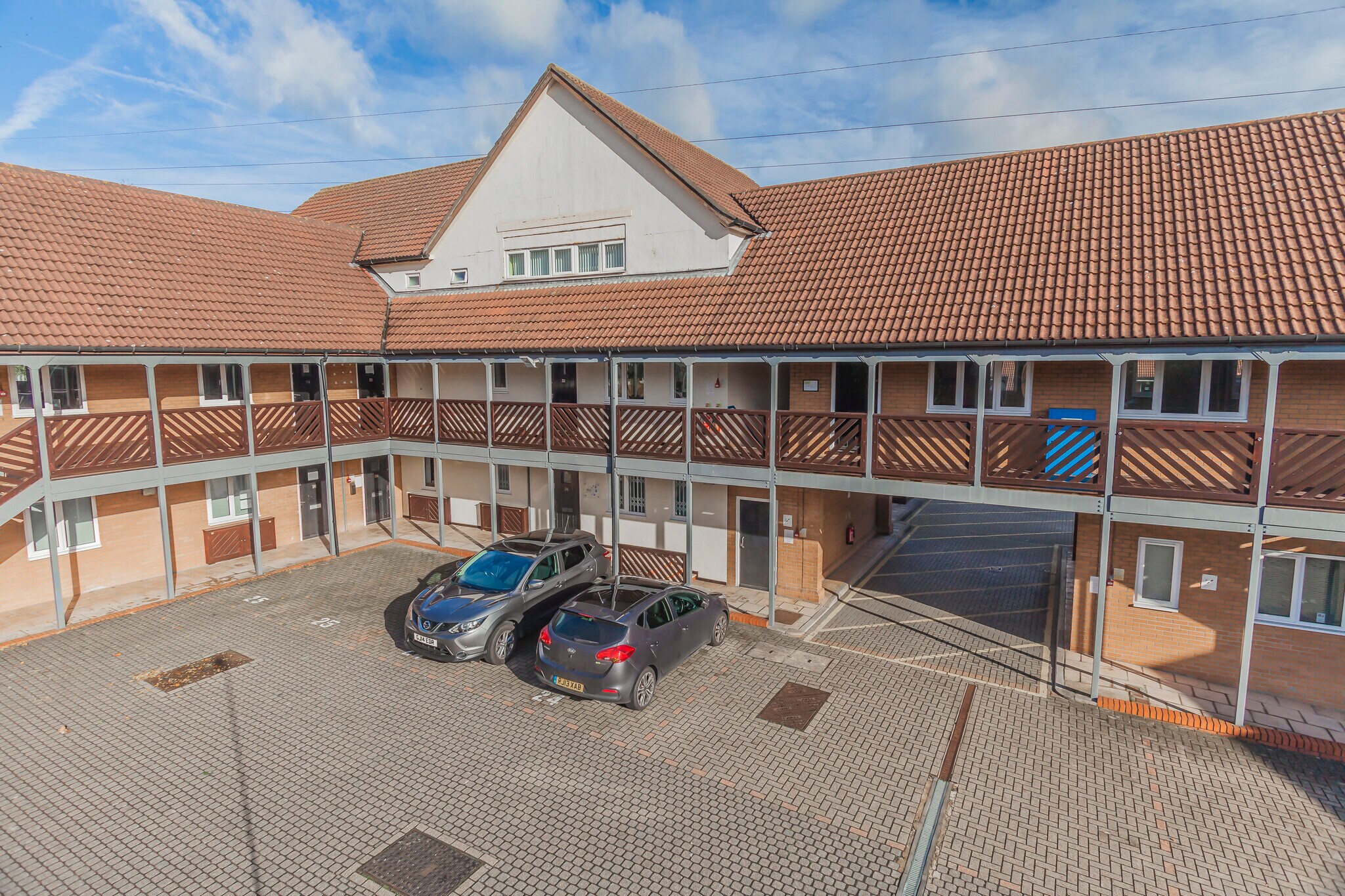 Woodlands, Bradley Stoke à vendre Photo du bâtiment- Image 1 de 5