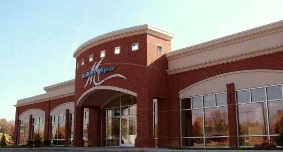 7535 Burlington Pike, Florence, KY à vendre - Photo du bâtiment - Image 2 de 18